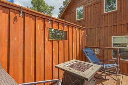 Cabin~Views~Heart Of Town~W&D~Fireplace~Kitchen Woodland Park Luaran gambar